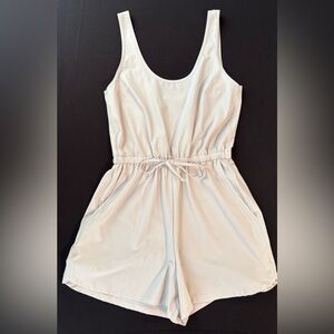 Abercrombie & Fitch Romper XS Beige Athletic Tie Waist Pockets Lounge